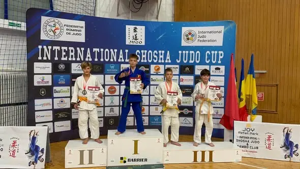 Fotografia 3 din 4: Shosha Judo Cup, Bacău: 2 sportive, 2 medalii